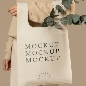 موکاپ کیف و گیاه جذاب فرمت لایه باز فتوشاپ